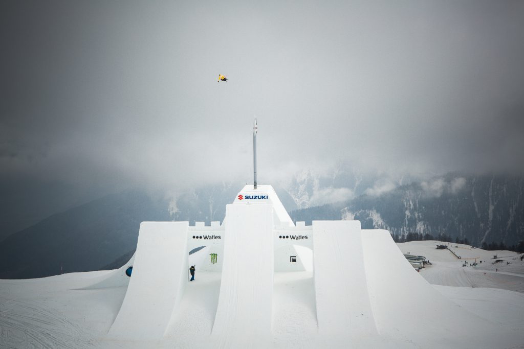 Christof Schenk hip air at the 2016 Suzuki Nine Knights event.