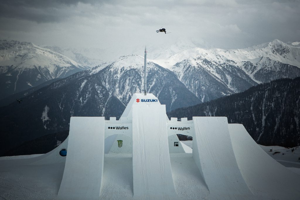 Joffrey Pollet-Villard alley-oop hip air at the 2016 Suzuki Nine Knights event.