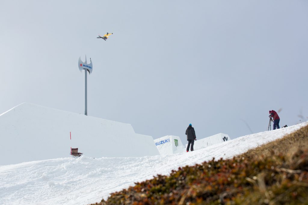 Christof Schenk hip air at Suzuki Nine Knights 2016