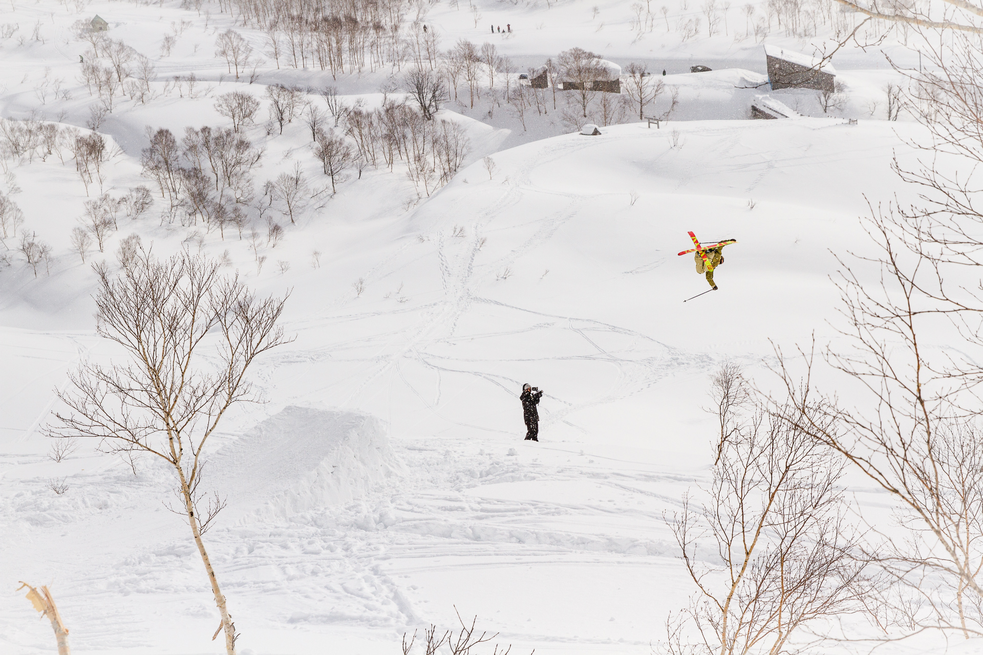 Jonah Williams floats a rodeo 7 blunt in the Niseko backcountry.