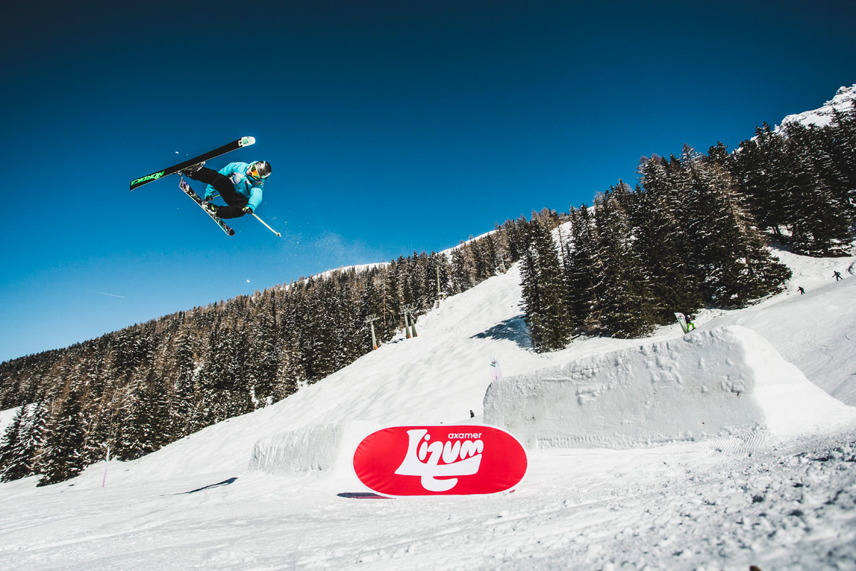 Action from the all new Golden Roofpark Snowpark Axamer Lizum