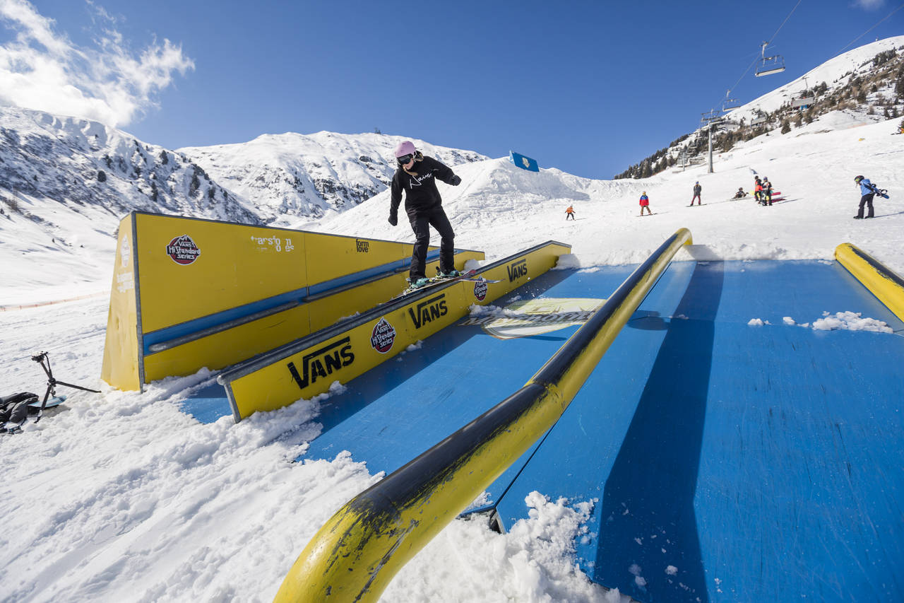Chicas at the Vans Penken Park Mayrhofen by Roland Haschka