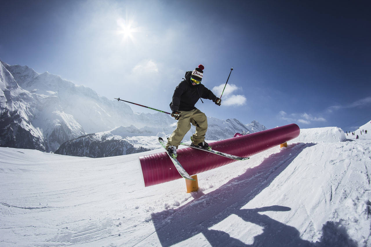 Ashee Burri on the down tube by Marco Joerger