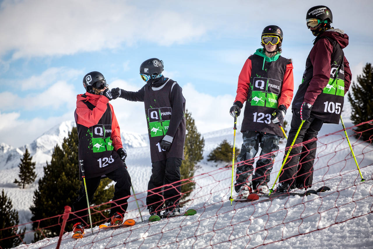 Good vibes all day at the QParks Battle Rojal at Snowpark Schoeneben-lifestyle by Patrick Steiner