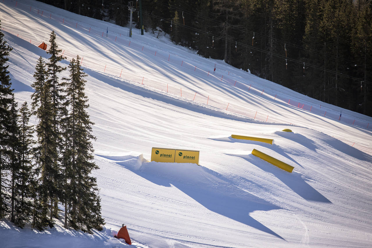 The set up for the PlanP QParks Freeski Tour stop will be on point once again captured by Roland Haschka