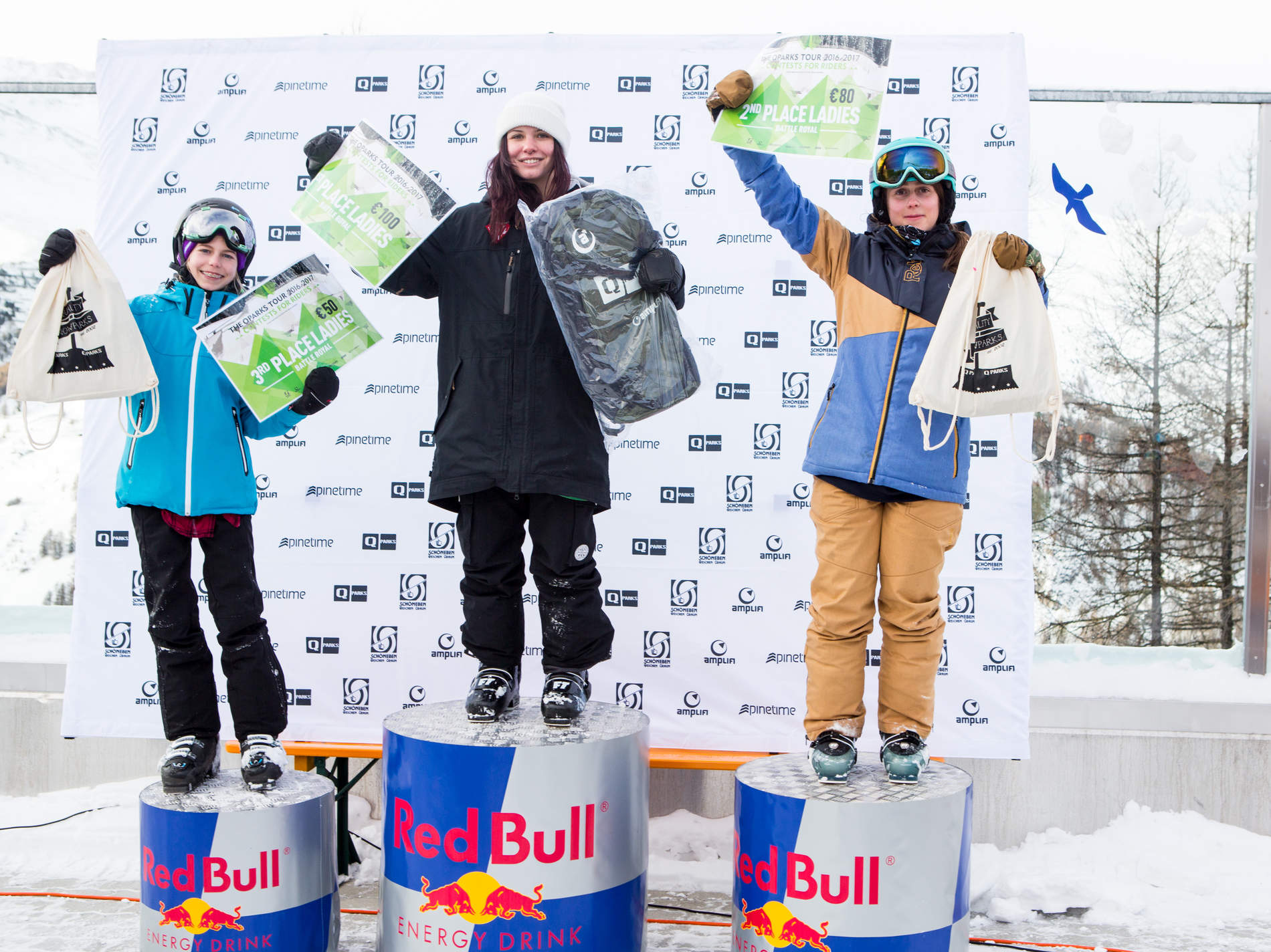 Womens podium at the QParks Freeski Tour Battle Rojal at Snowpark Schöneben 2017 csptured by Patrick Steiner