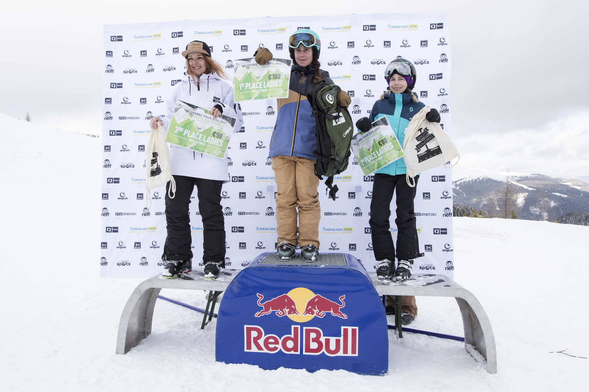 Podium Knock'n'Rock Snowpark Turracherhöhe QParks Freeski Tour Ski Women