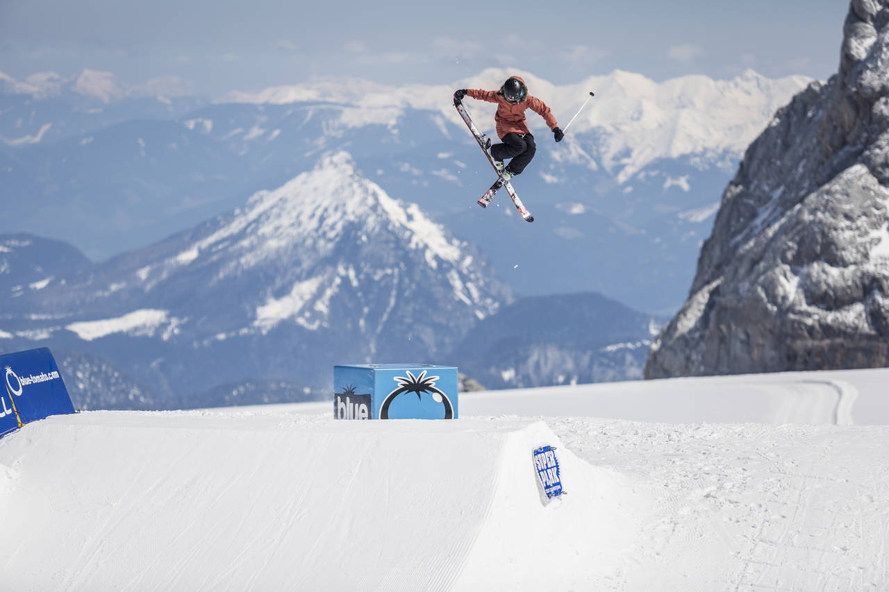 Girls and Boys alike will throw down and battle for the 2017 Qparks Freeski Tour overall champion