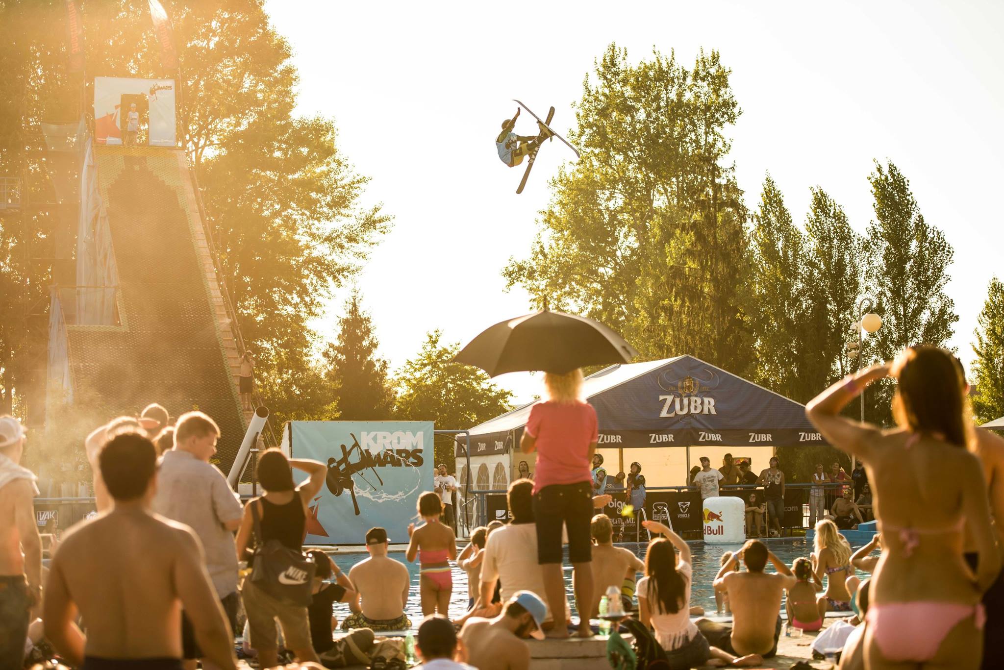 Summer, Sun, Water and Skiing at Krom Wars