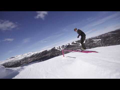 Andre Ydstebo from the Wicked Tuna Gang got quite some international laps under his belt this past season. Park skiing at it's best.