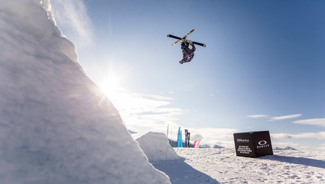The 2nd stop of the QParks FreeskiTour concludes with the Plan P session at Superpark Planai and perfect conditions.