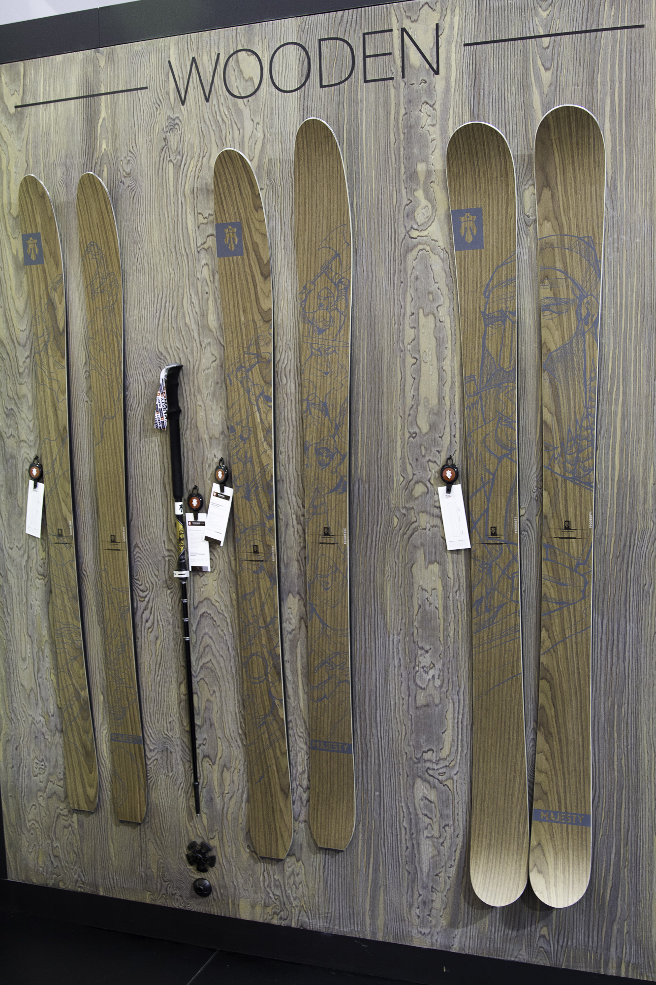 Majesty-Wooden-Skis