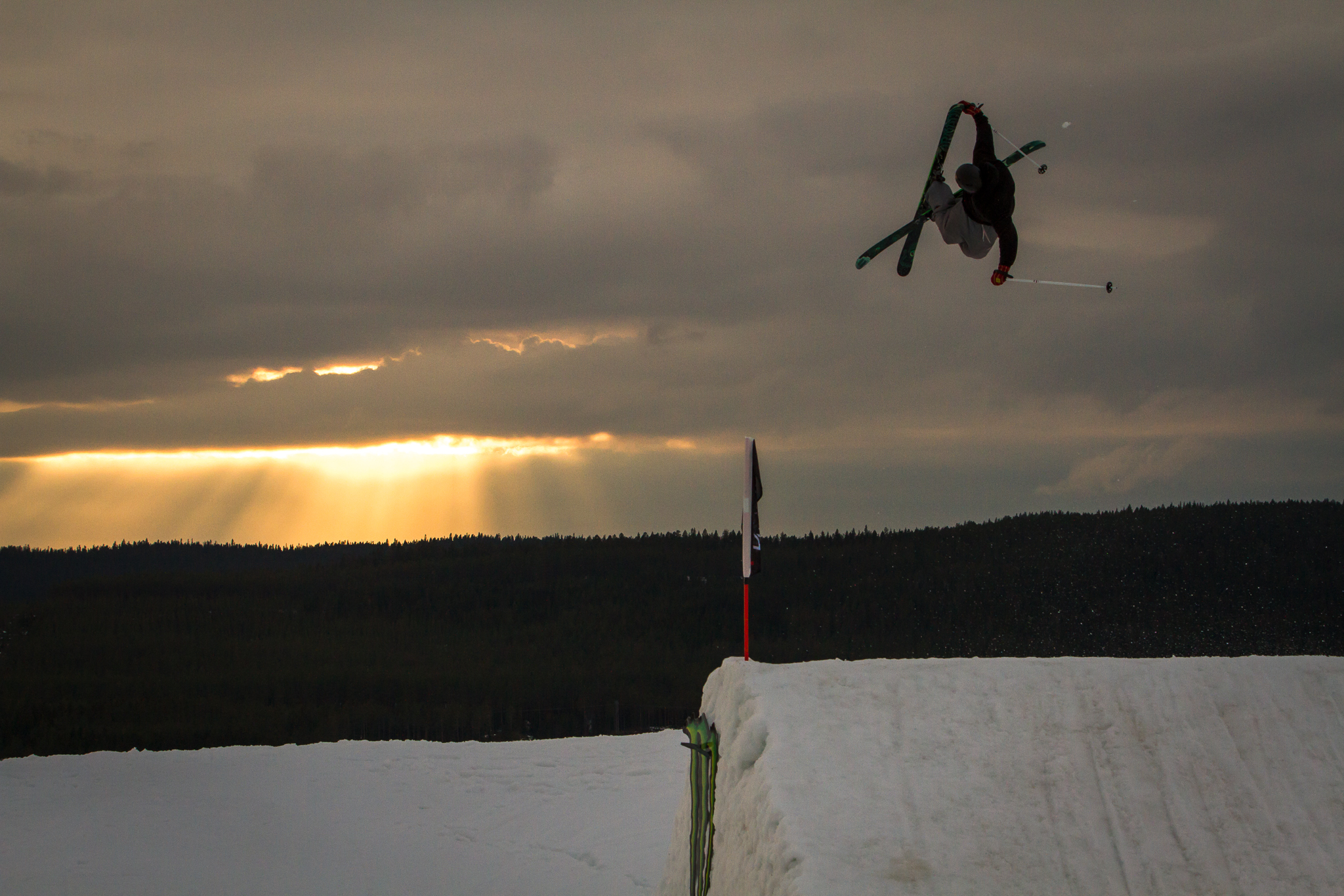 Quinn Wolferman grabs blunt into the sunset at Kimbo Sessions 2018 in Kläppen, Sweden