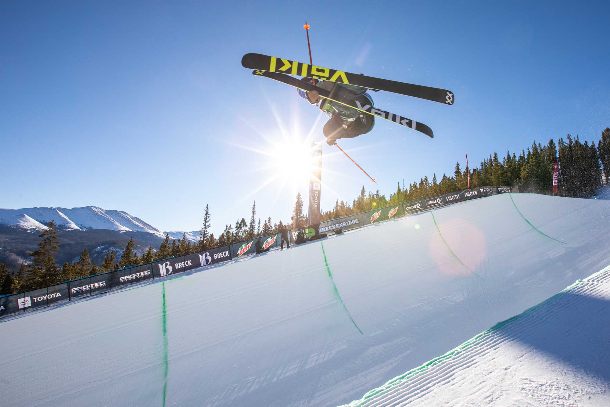 Maggie Bowman grabs mute during the 2018 Dew Tour women's Modified Superpipe contest.