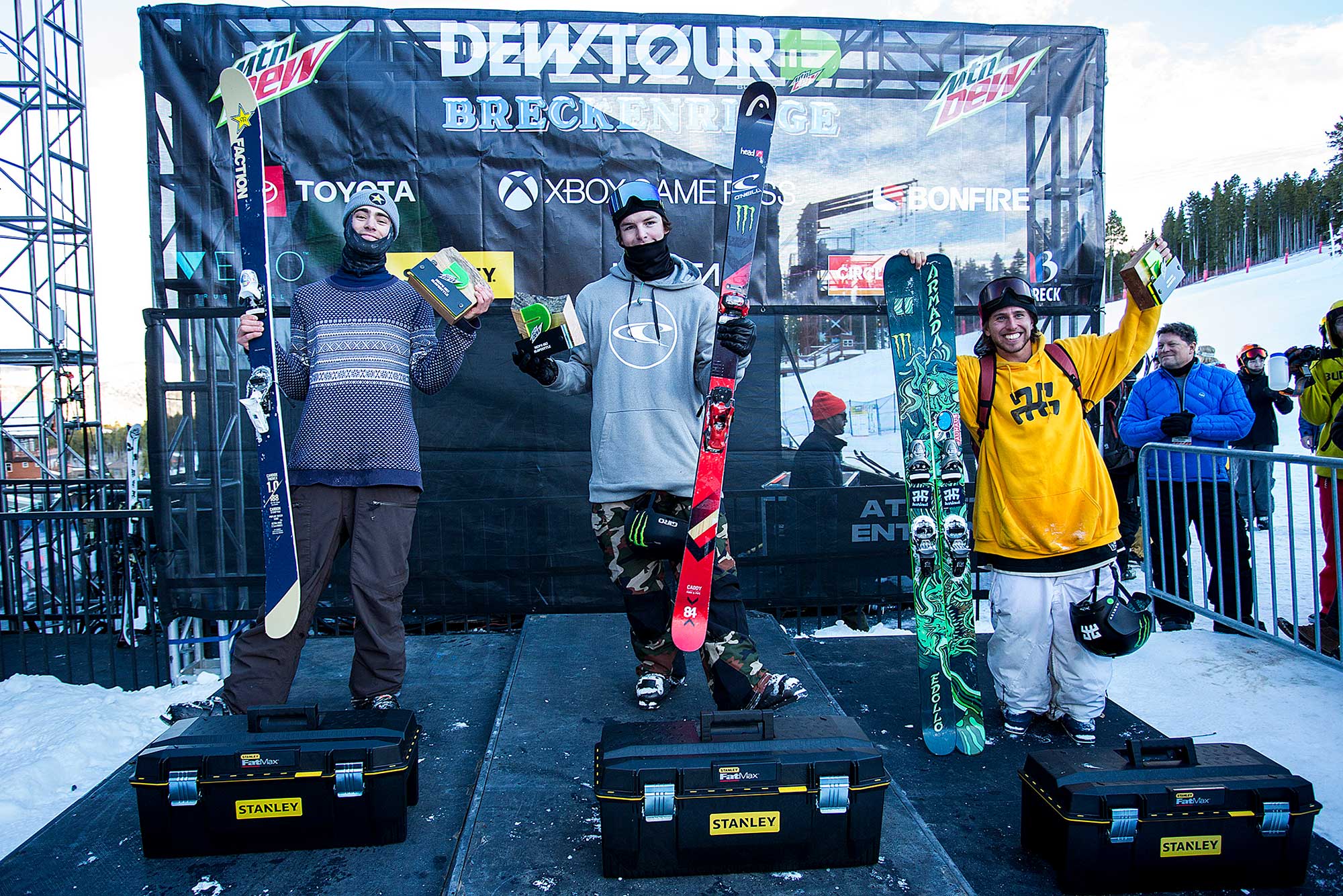 Evan McEachran, Alex Hall, Henrik Harlaut take the podium at the 2018 Winter Dew Tour Ski Slopestyle