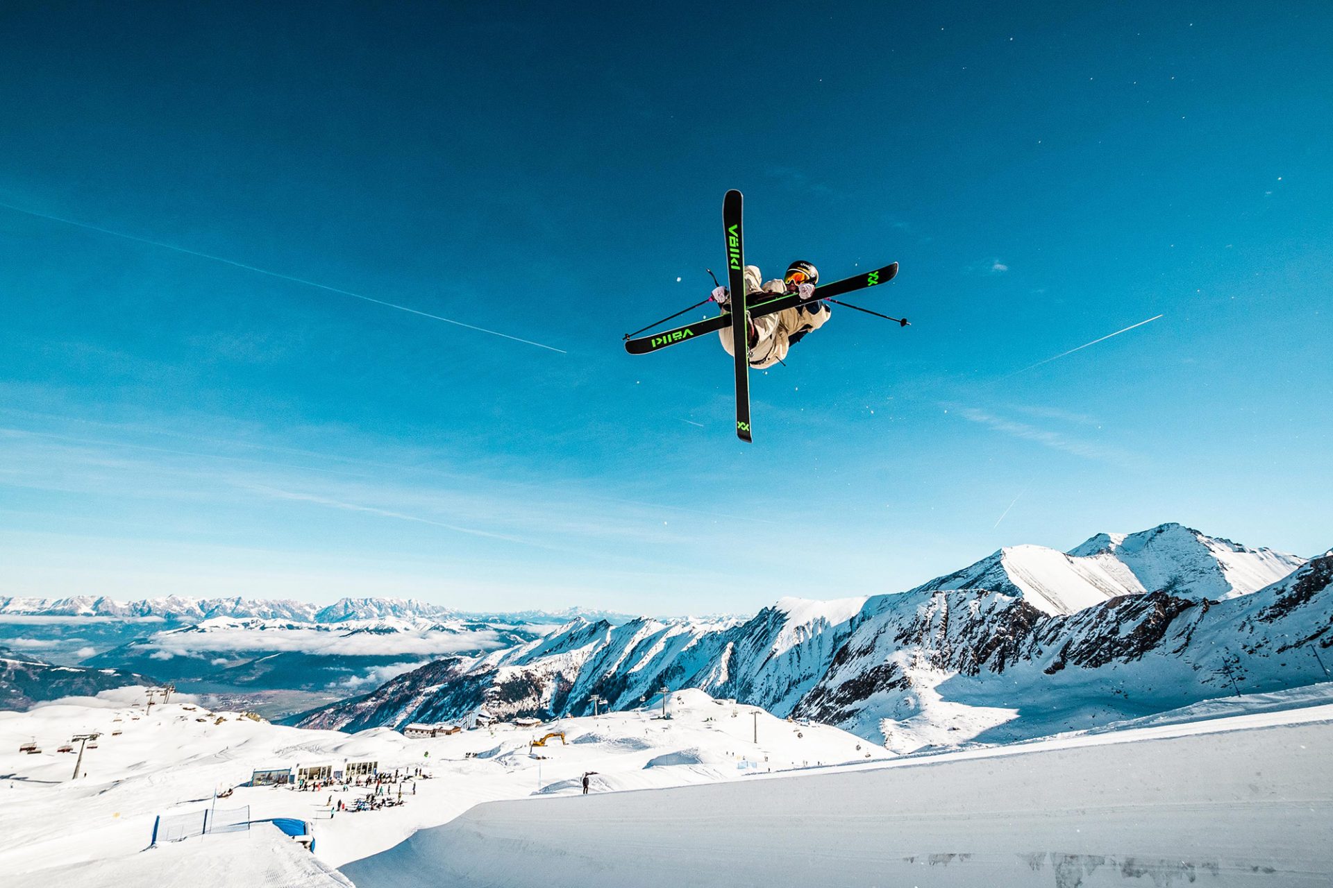 Alex Ferreira getting in a hit at the Kitzsteinhorn halfpipe training weeks.