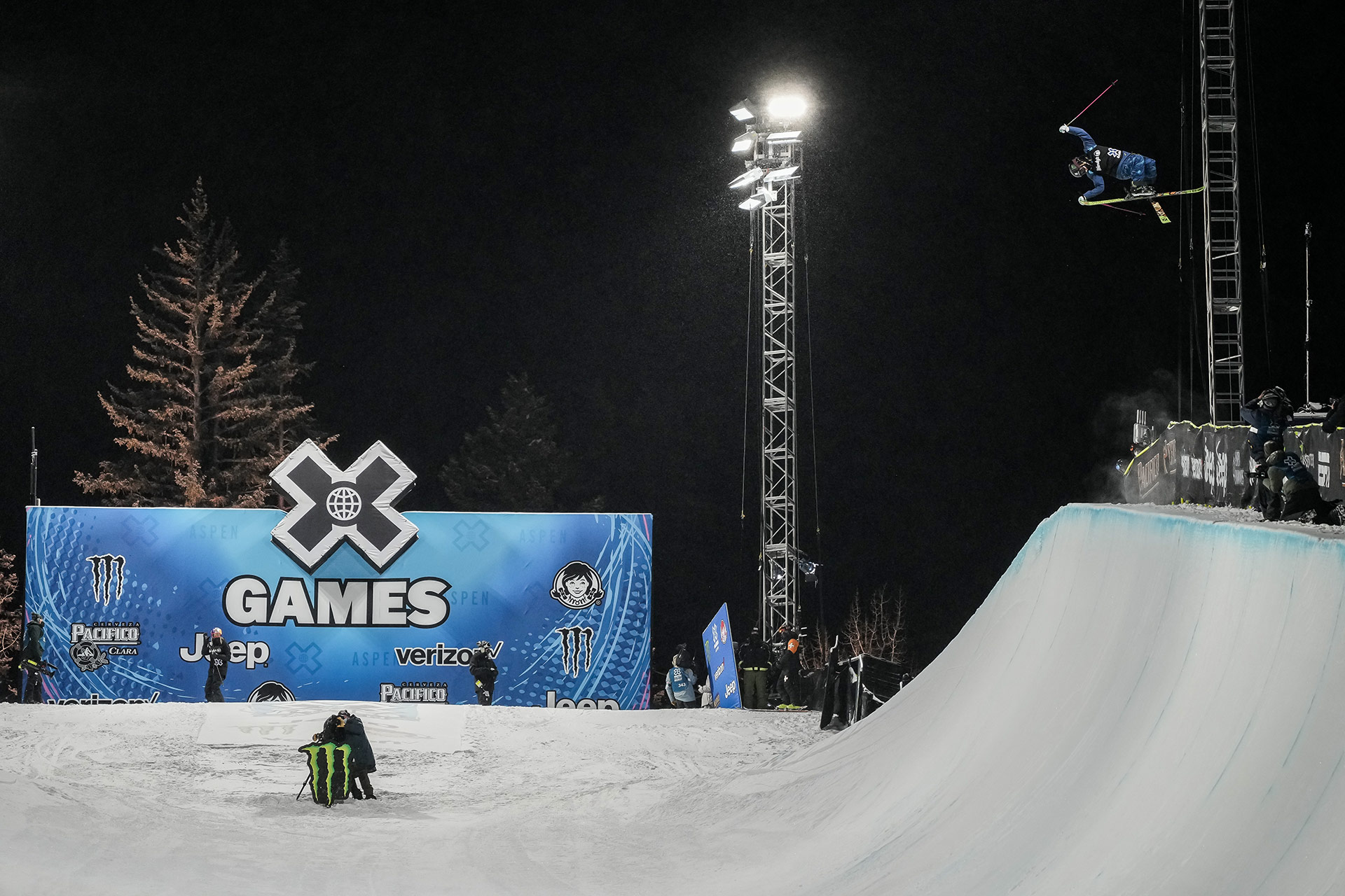 Kelly Sildaru wins 2022 X Games Women’s Ski Superpipe Downdays