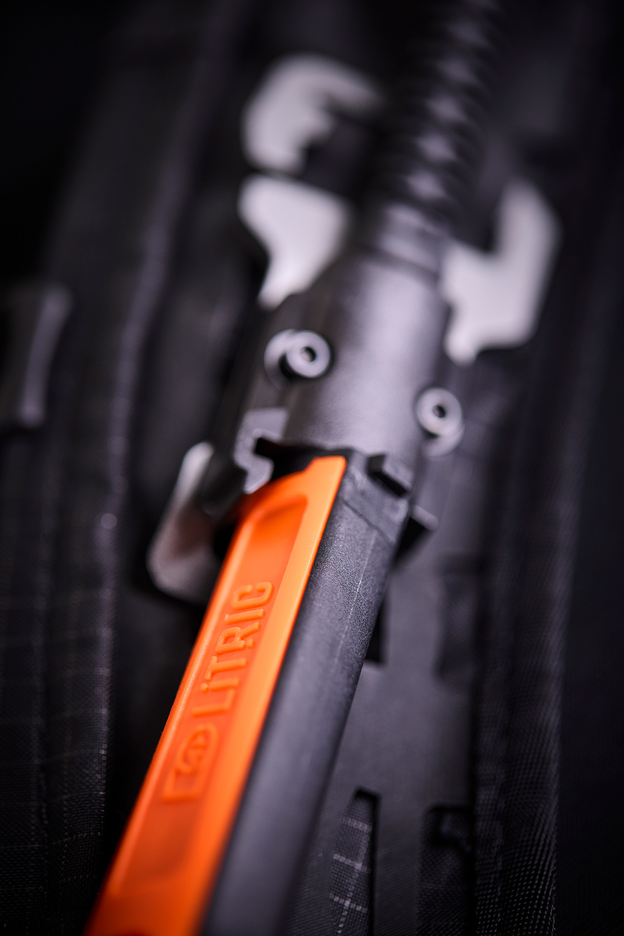 LiTRIC release handle