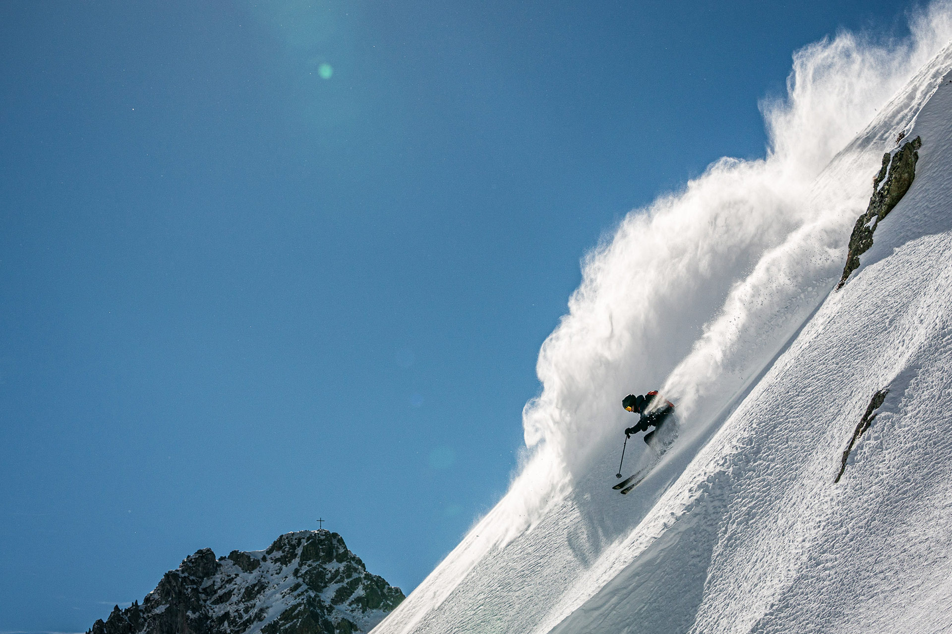 Paul Klein freeriding in Saalbach, Austria during a Downdays spot check.