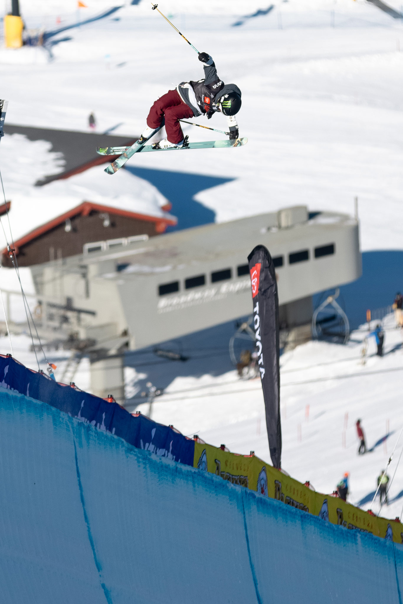 Brita Sigourney at the 2022 Mammoth U.S Grand Prix Freeski World Cup Halfpipe