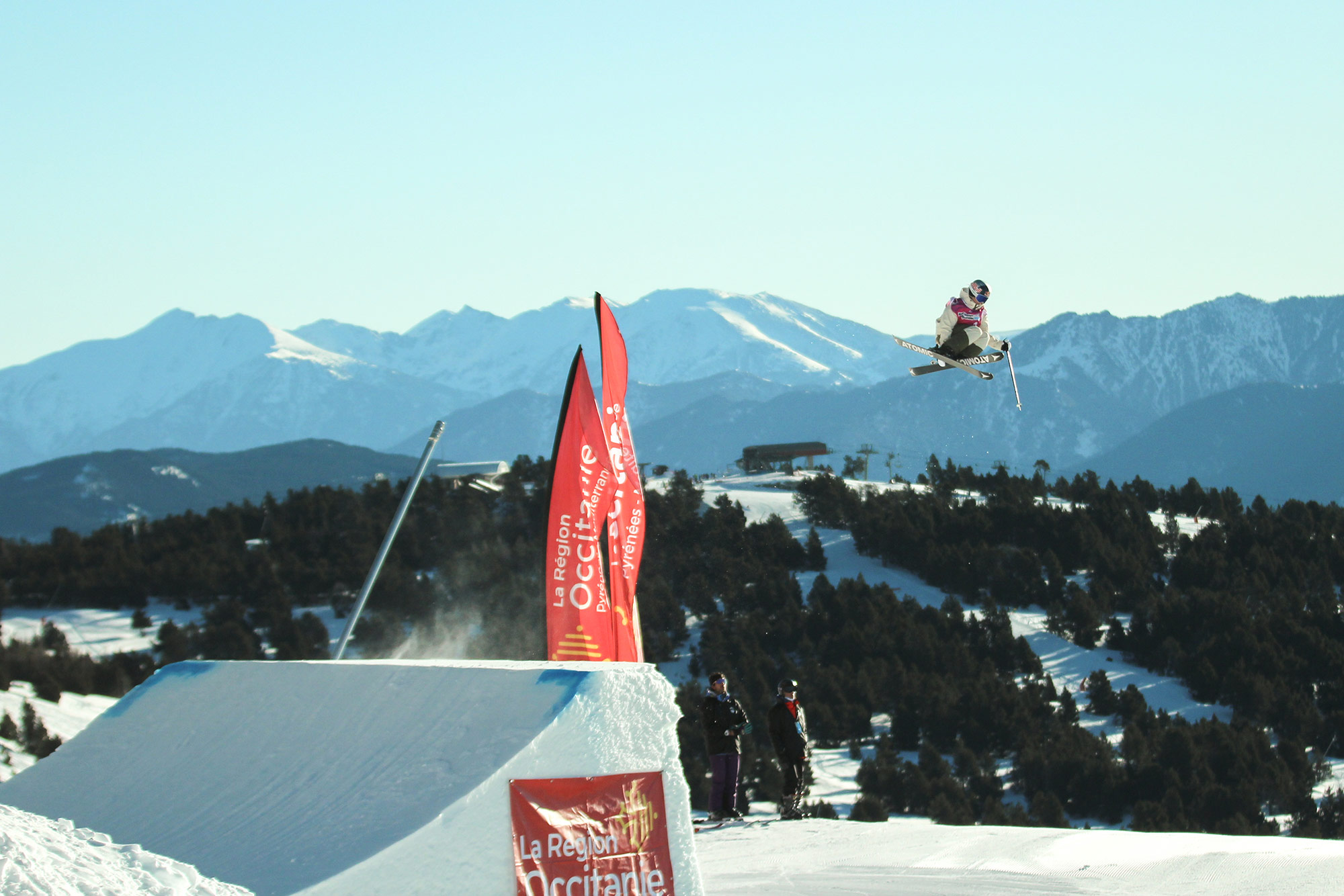 tess ledeux at the 2022 font romeu slopestyle