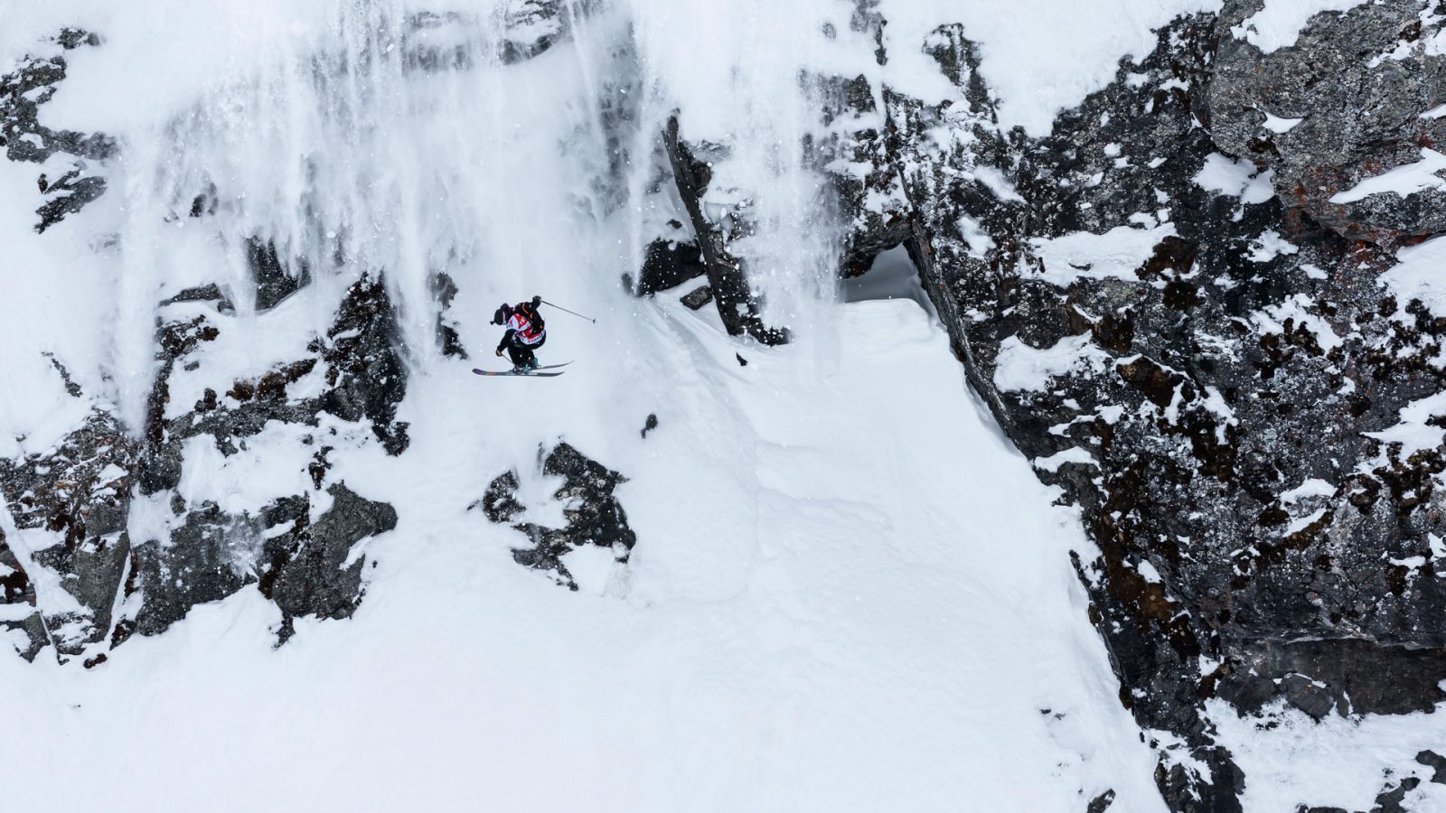 Marcus Goguen wins Freeride World Tour Verbier