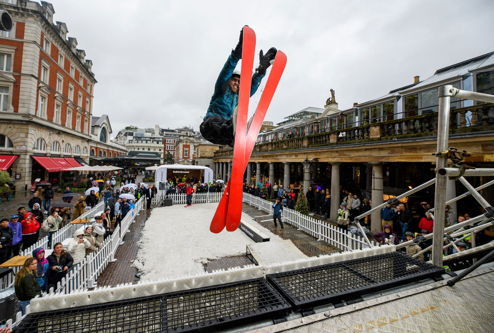 Theo Thoren at the Peak Performance Drop In rail jam in Covent Gardens, London