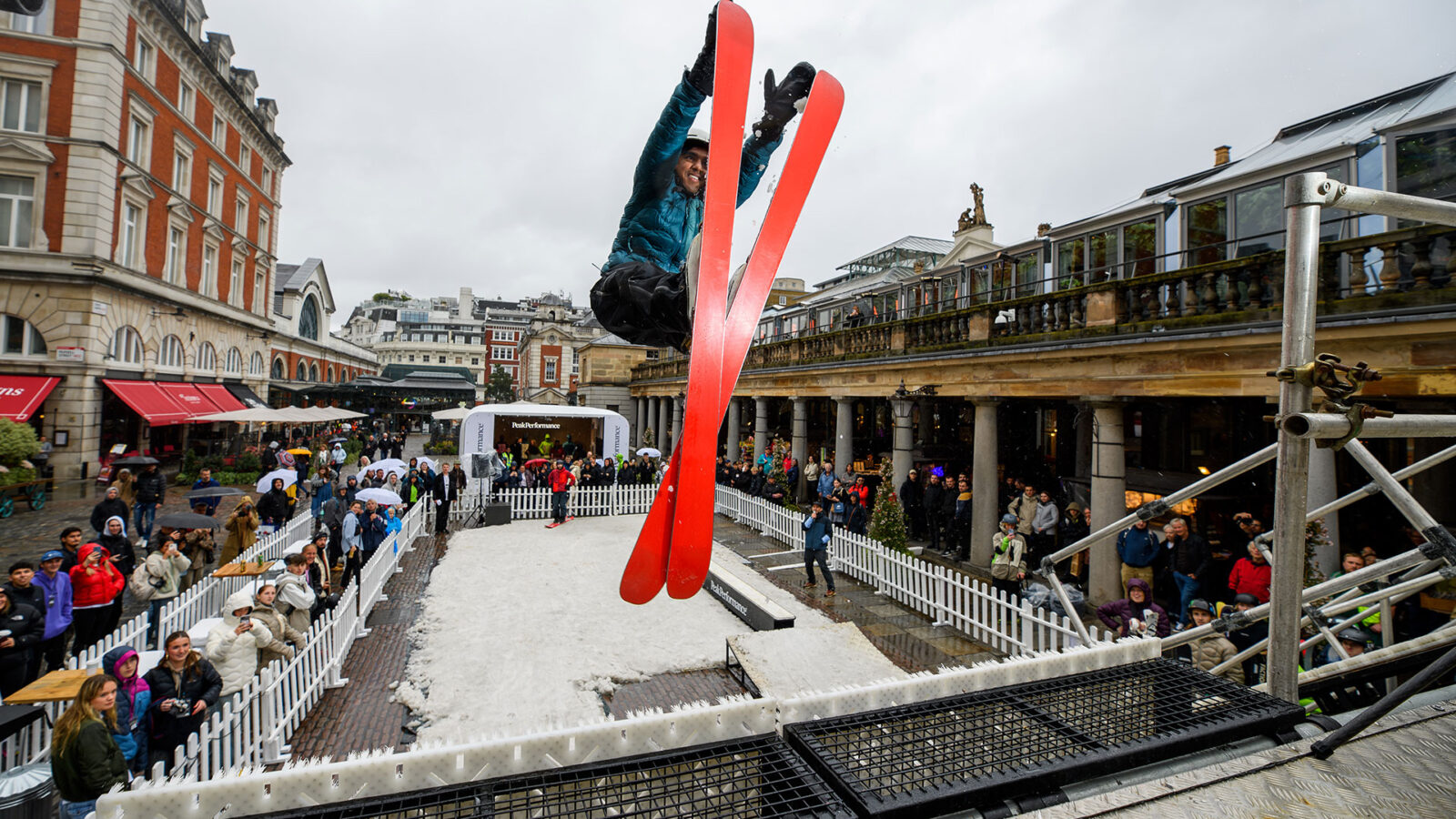 Theo Thoren at the Peak Performance Drop In rail jam in Covent Gardens, London