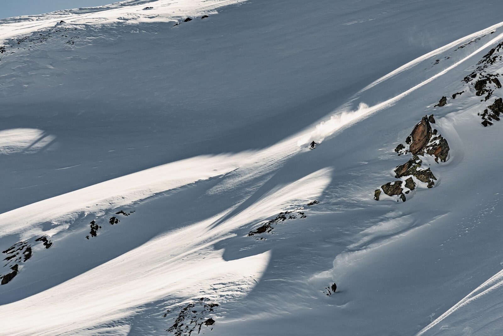 Coline Ballet Baz skiing in Chardonnet during the filming of Passages - Introduction