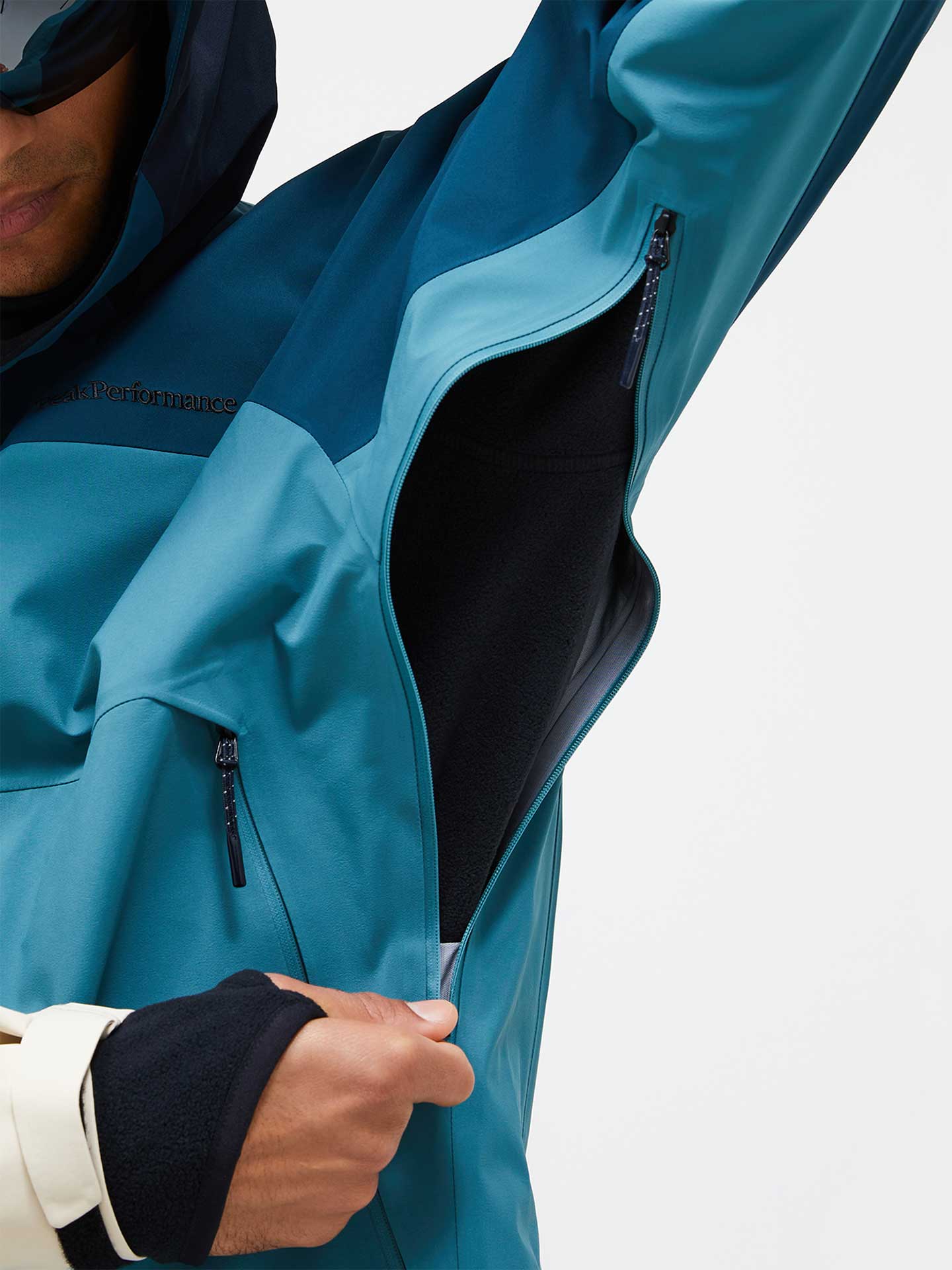 Peak Performance Vislight Gore-Tex C-Knit 3L jacket